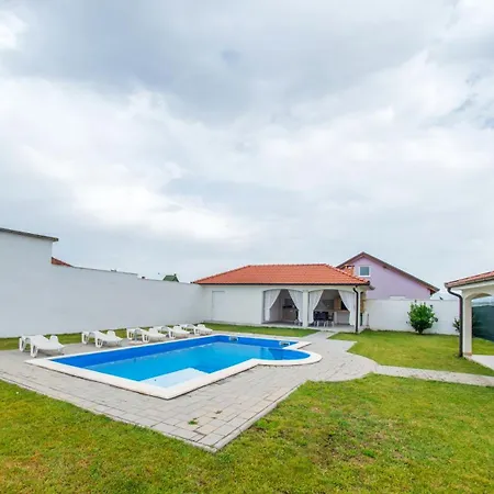Sun Haven Oasis Kosor